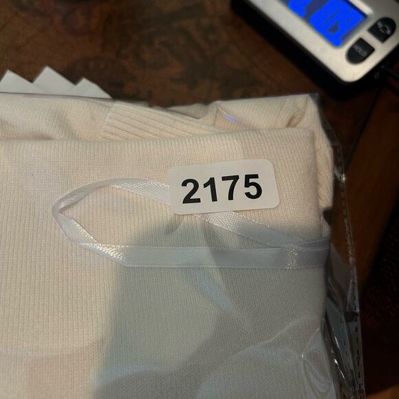 Jones New York Sweater Womens Large Cream Embellished Crew Neck Sweater NEW - Picture 9 of 10